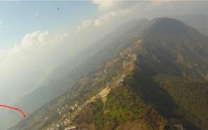 В небе Непал 2012 полеты на параплане в горах парапланерная школа